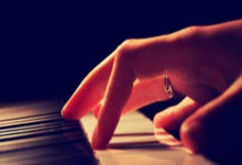 记者:若阿拉巴和米利唐愿意留队,皇马会为他们留出位置.